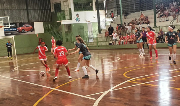 Copa Pelezinho de Futsal Feminino é destaque deste fim de semana