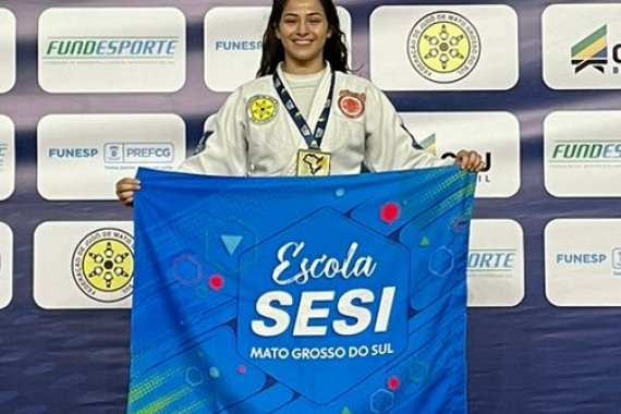 Aluna do Sesi conquista ouro no Meeting Nacional Sub-18 de Judô