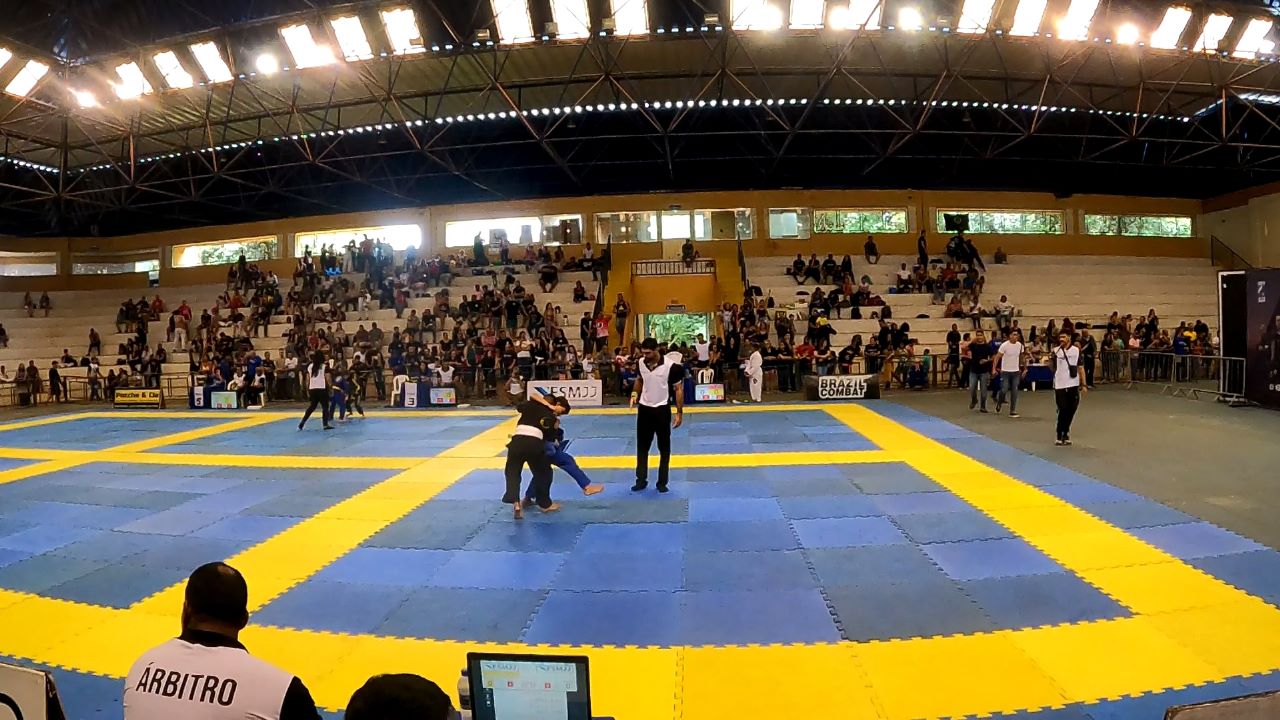 Lutadores de Prefeitura de Água Clara conquistam medalhas na capital