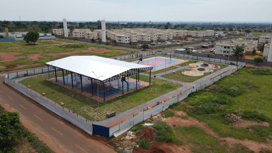 Prefeitura de TL inaugurou quadras poliesportivas do Novo Oeste