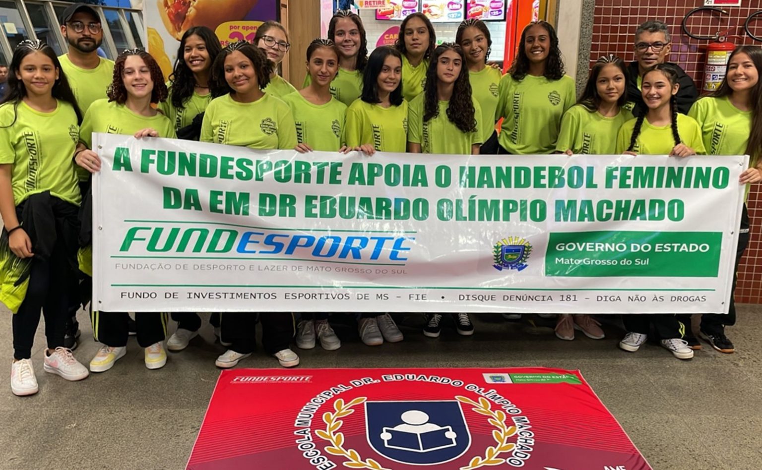 Escola da capital participa da Taça Centro-Oeste de Handebol