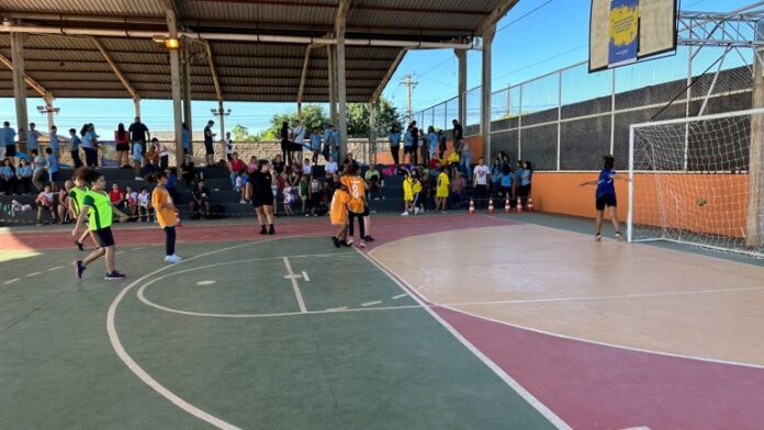 Festival de Mini-handebol agita escola Maksoud Trad na capital