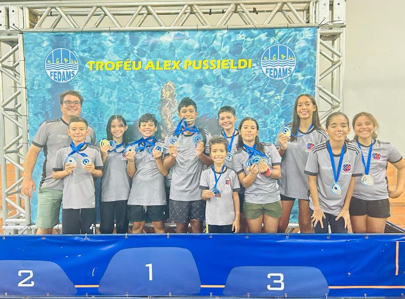 Equipe de Aquidauana se destaca em Torneio de Natação