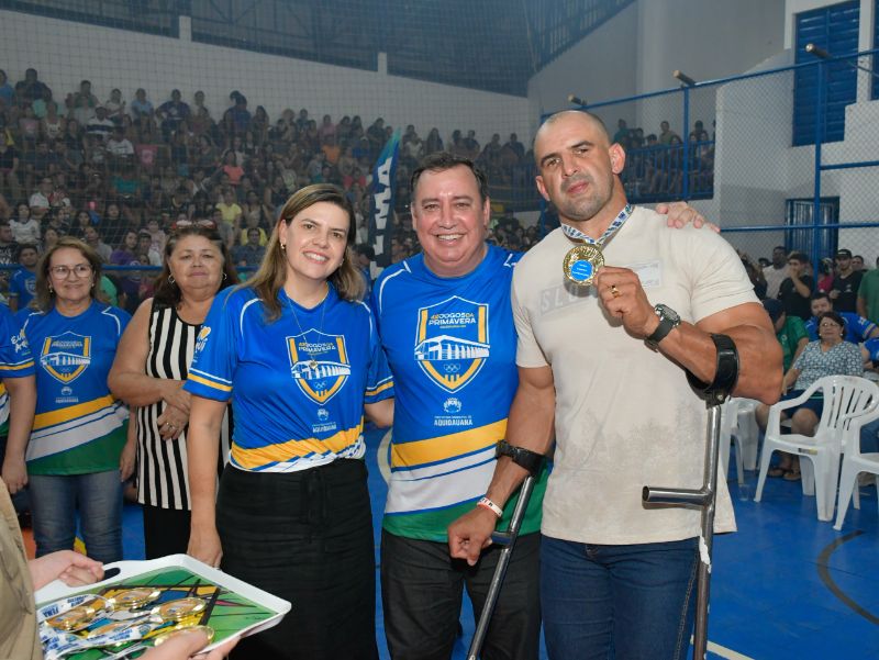 FEMA homenageia atleta olímpico, professores, técnicos e incentivadores do esporte