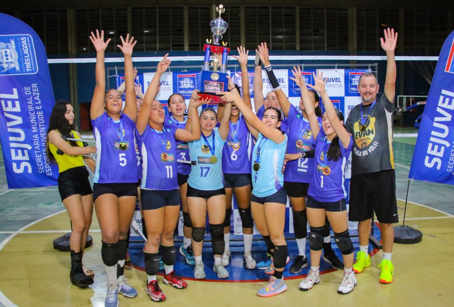 Escola de Vôlei Adilson Machado se torna campeã do voleibol feminino