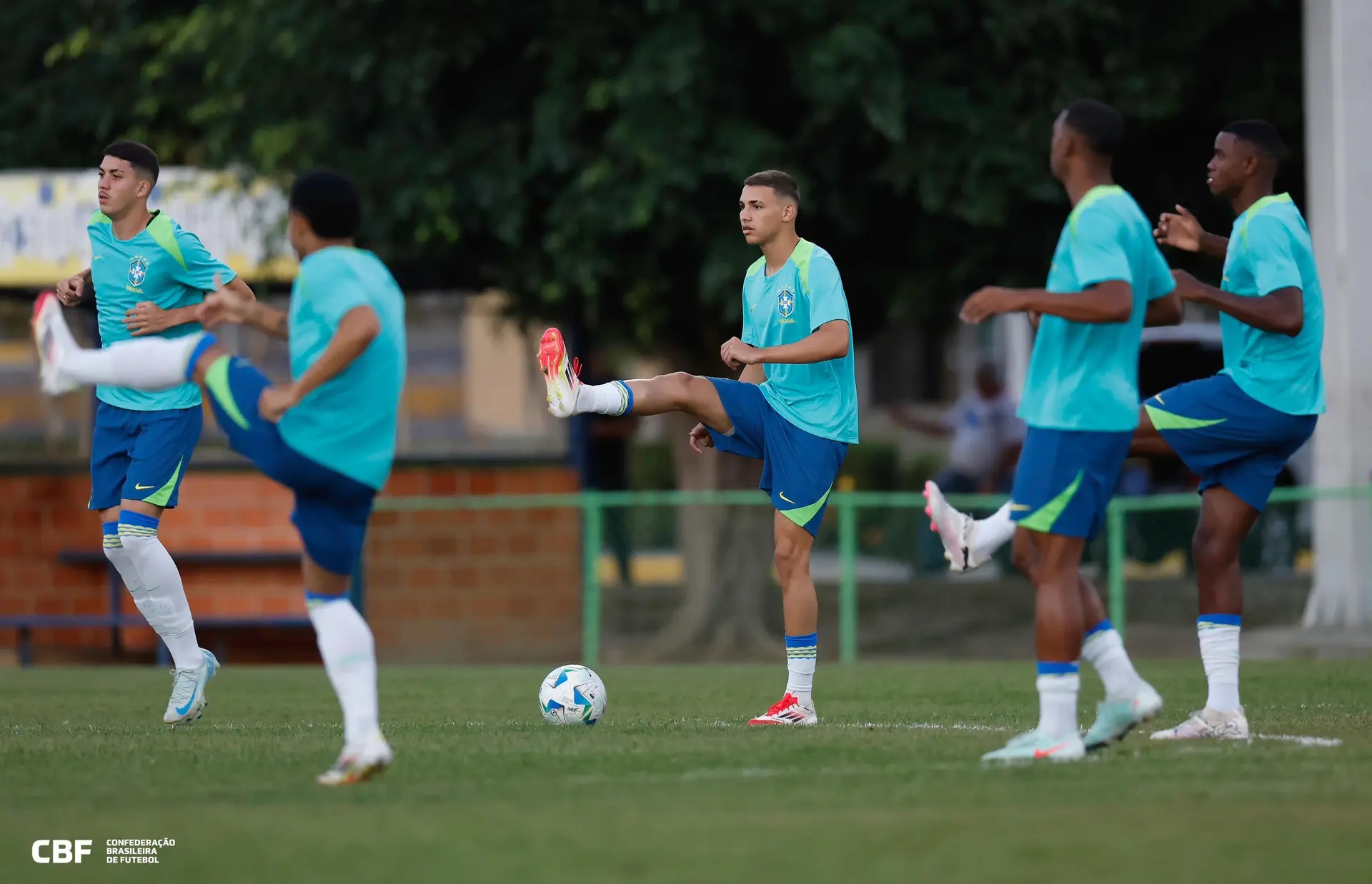 Seleção realiza último treino antes da estreia no Sul-Americano Sub-20