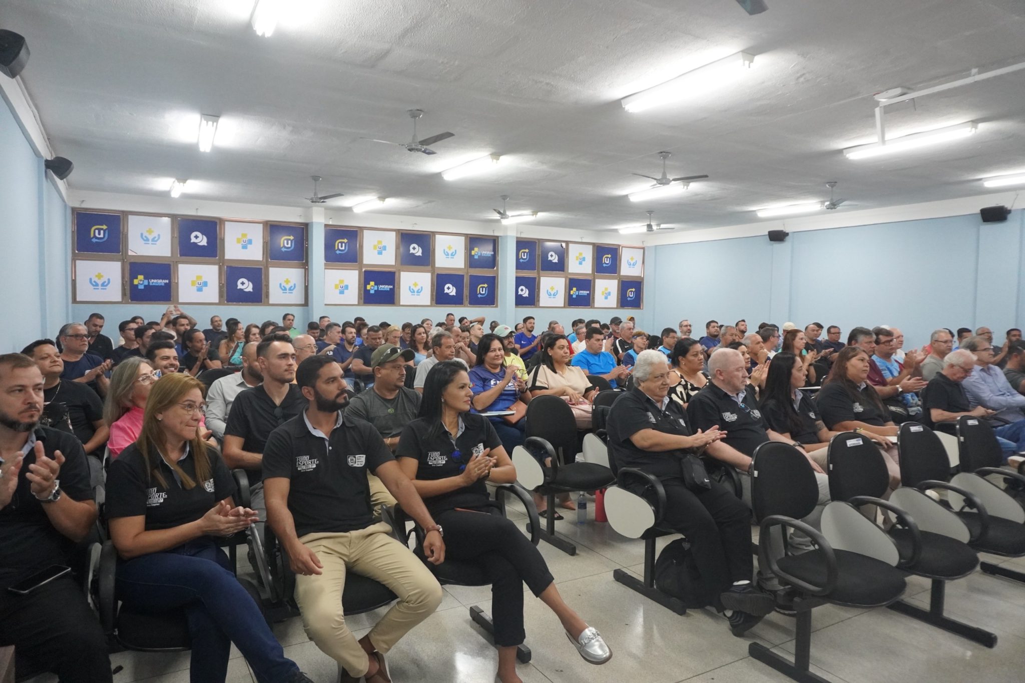 Gestores discutem novidades para os Jogos Escolares e da Melhor Idade 2025