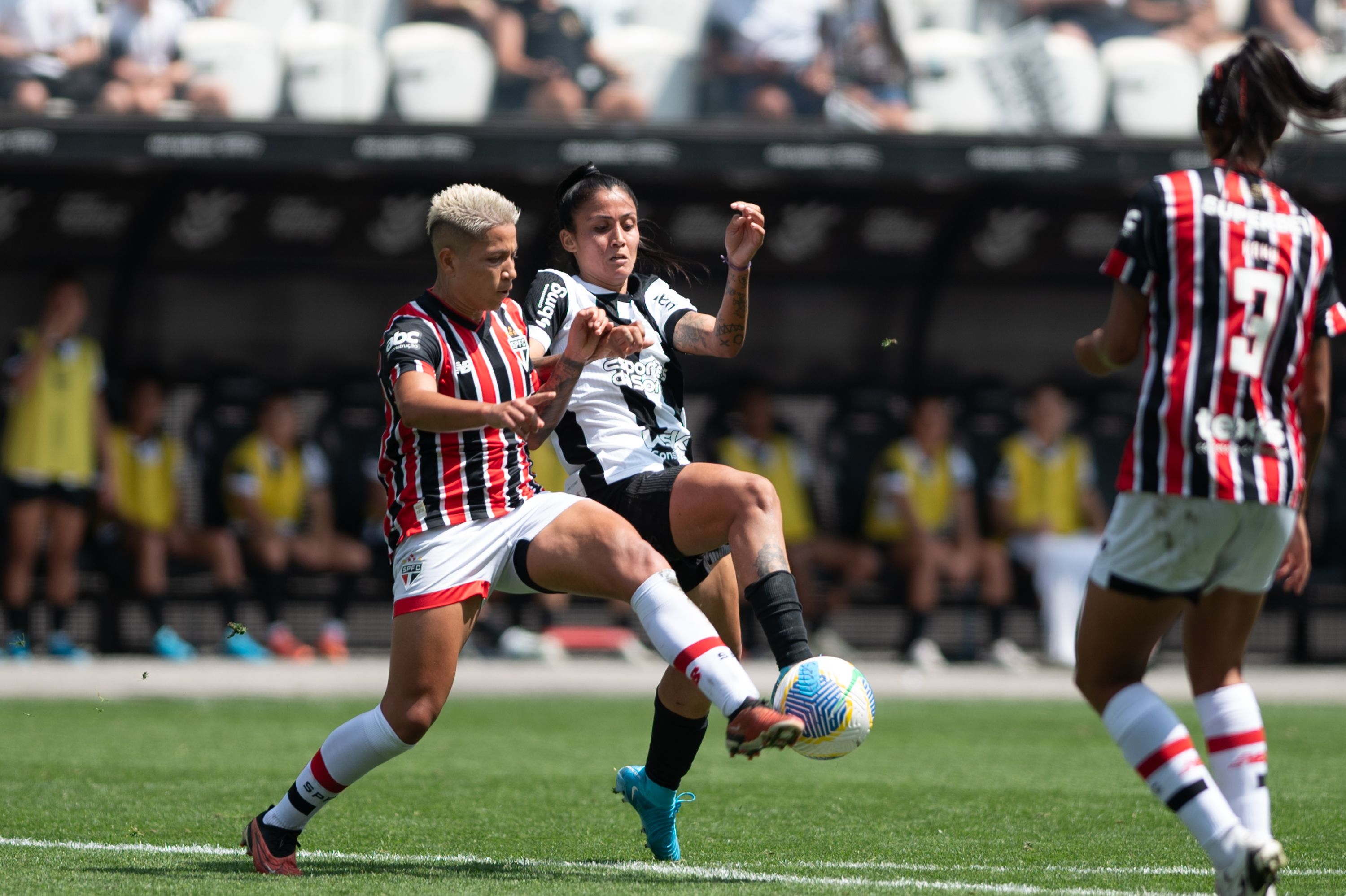 São Paulo e Corinthians são finalistas da Supercopa Feminina