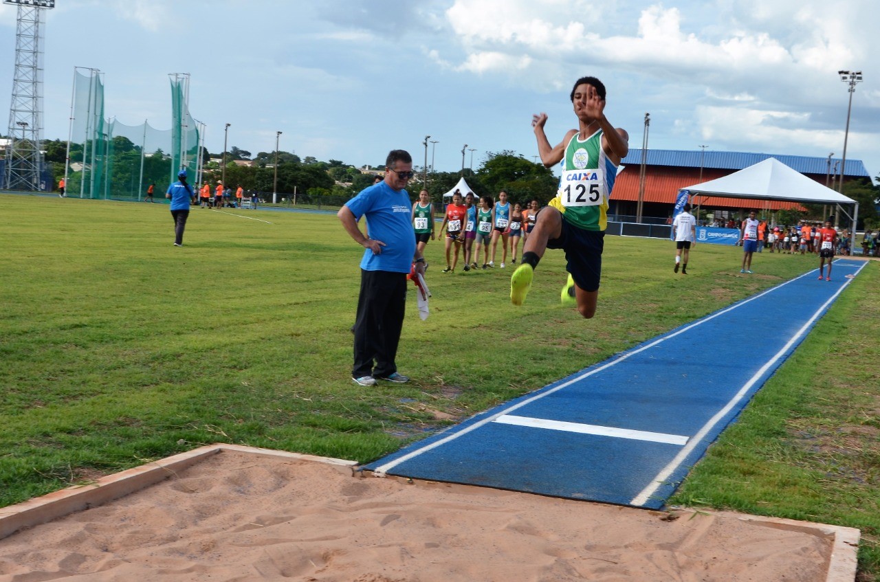 Prefeitura investe no esporte e garante auxílio para os primeiros atletas