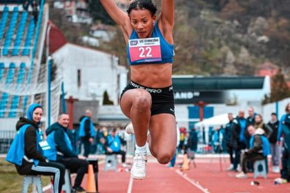 Maria Eduarda de TL conquista 5º lugar no salto triplo no Mundial Escolar