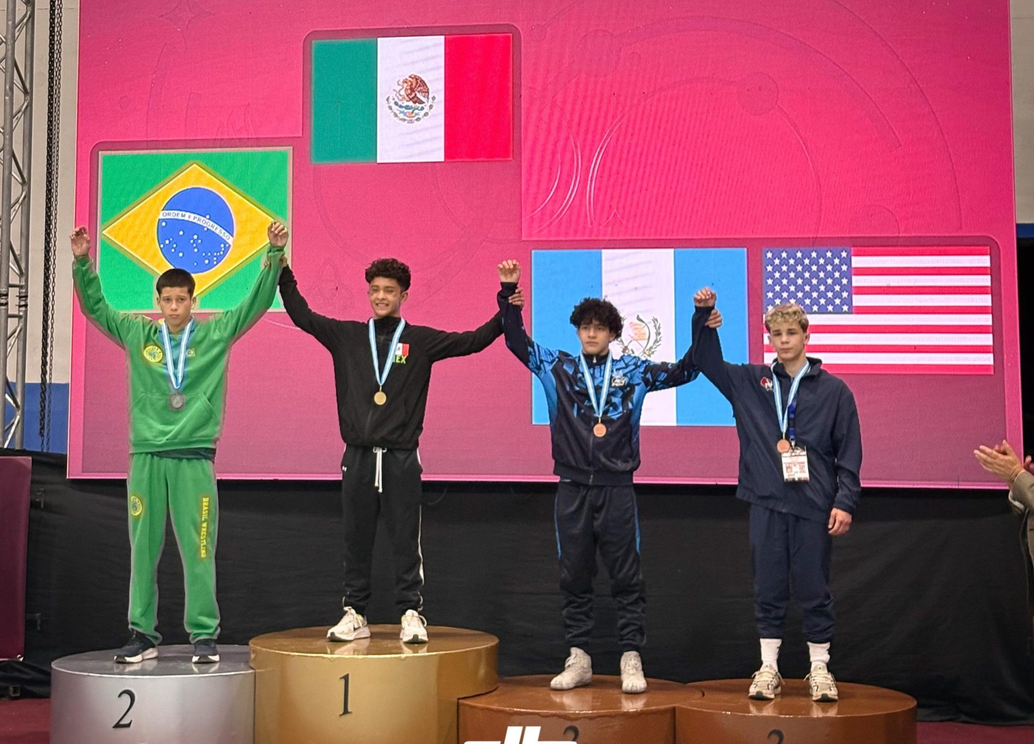 Brasil fatura quatro medalhas no Panamericano Sub 15 de Wrestling