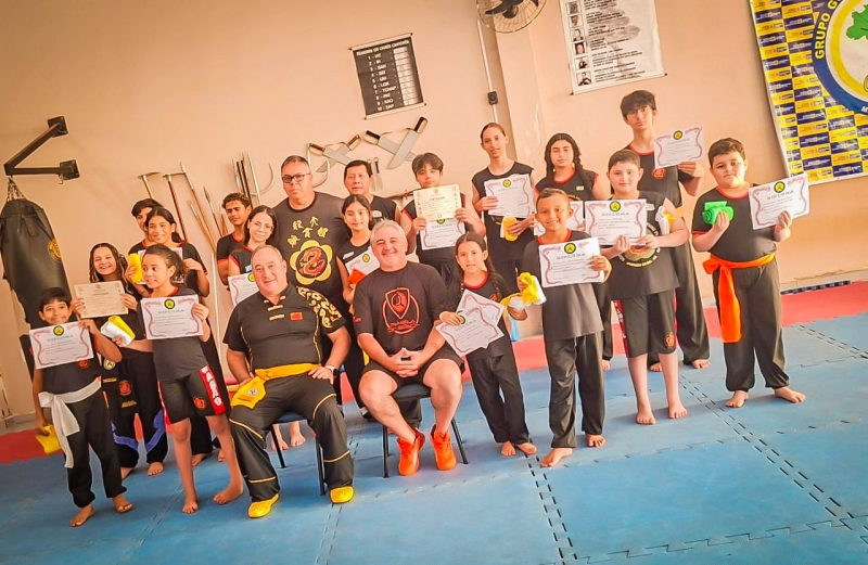 Exame de Faixa da Escolinha de Kung Fu Dragões de Fogo