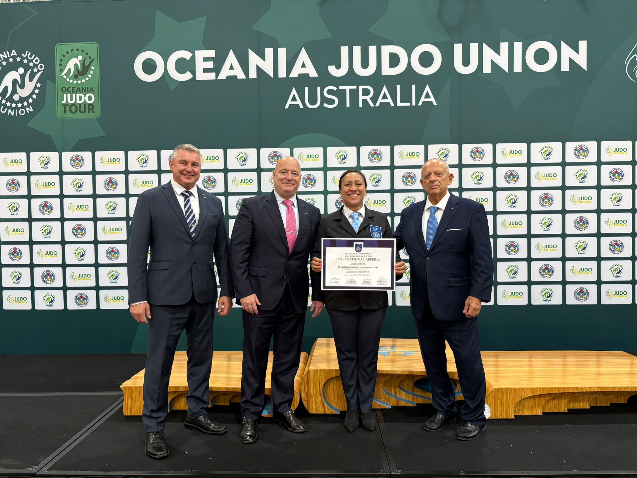 Árbitra Daniela Rodrigues conquista a categoria internacional FIJ A 