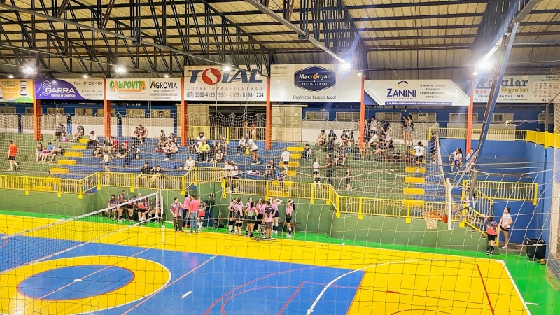 Copa das Secretarias tem início com grandes jogos de vôlei feminino
