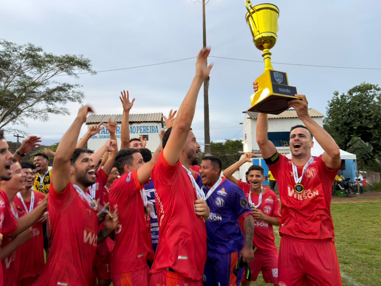 Prefeitura realiza final da 4ª Copa de Futebol Amador e Zenit/R9 levanta o troféu