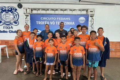 Equipe de natação da SEJUVEL representa Três Lagoas em circuito de Campo Grande e conquista mais de 50 medalhas