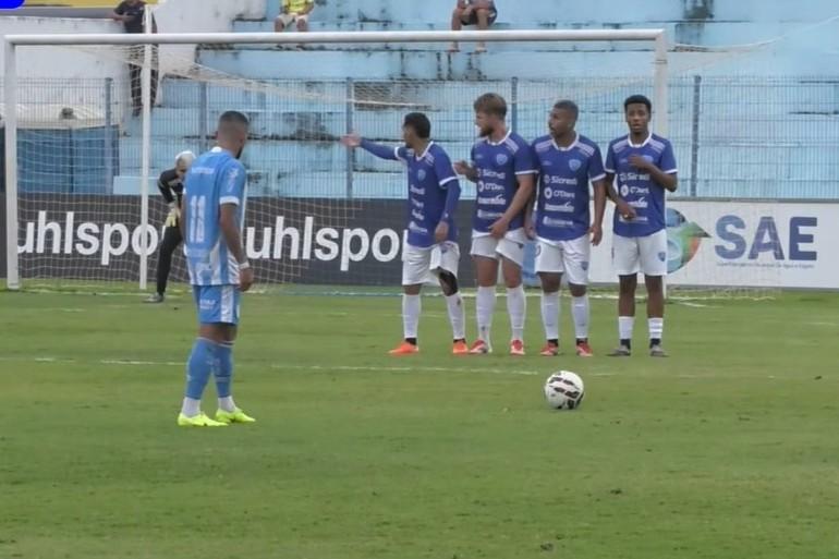 Ivinhema empata com o CRAC e avança para...