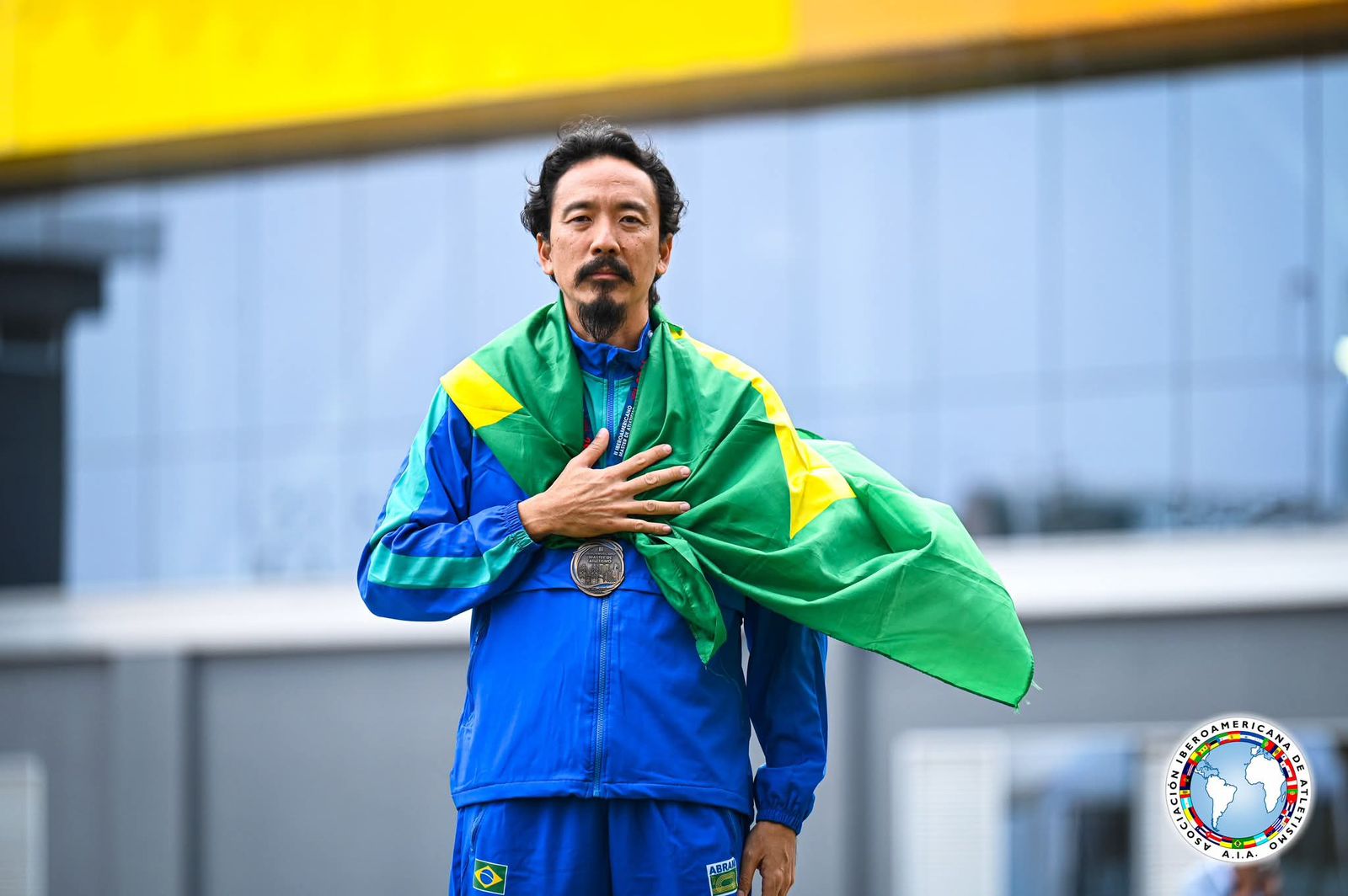 Com auxílio-atleta, campograndense conquista medalhas e quebra recordes 
