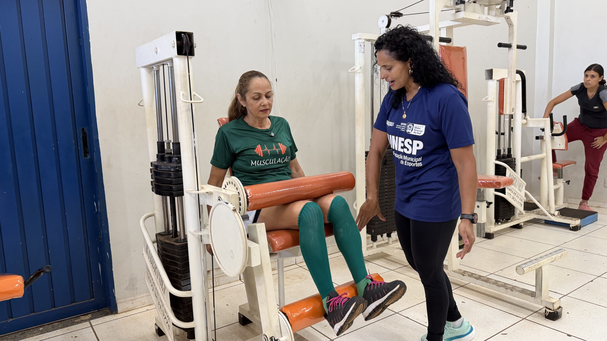 Aulas gratuitas de musculação incentivam saúde e bem-estar