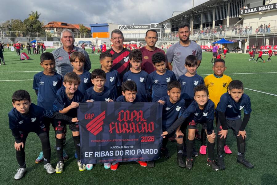 Escolinha Furacão de Ribas do Rio Pardo conquista 6º lugar na Copa Furacão Nacional em Curitiba